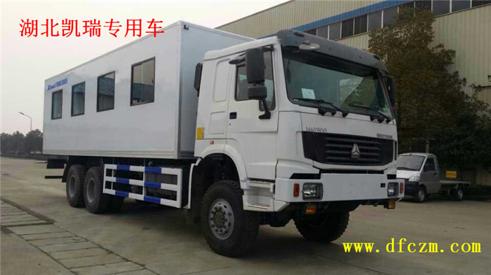 重汽六驅(qū)越野車客運車輛 重汽六驅(qū)越野車客運車輛