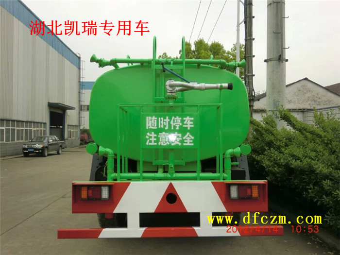 東風越野灑水車后高炮平臺 東風越野灑水車后高炮平臺