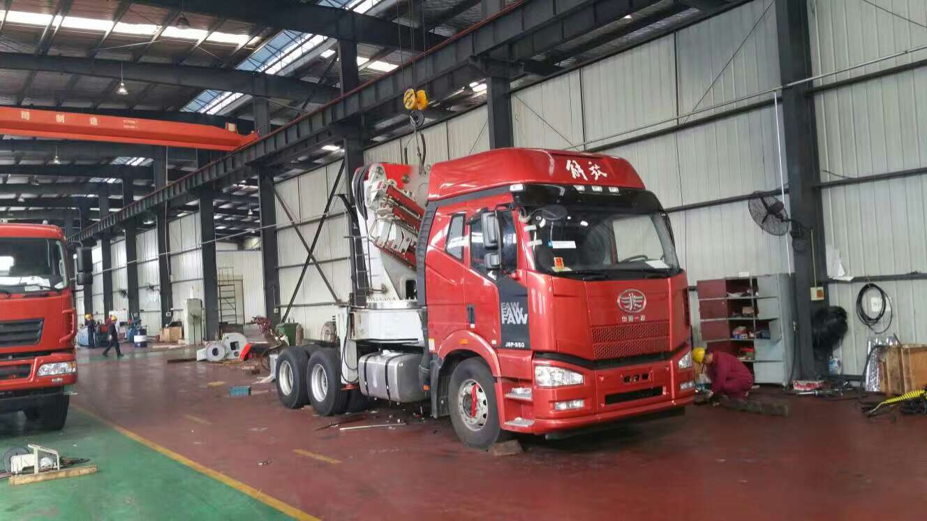 牽引車隨車吊