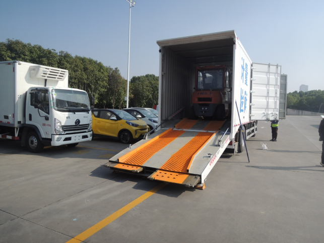 東風(fēng)D3V WHR5240JJHXS6二軸計(jì)量檢衡車方案配置介紹